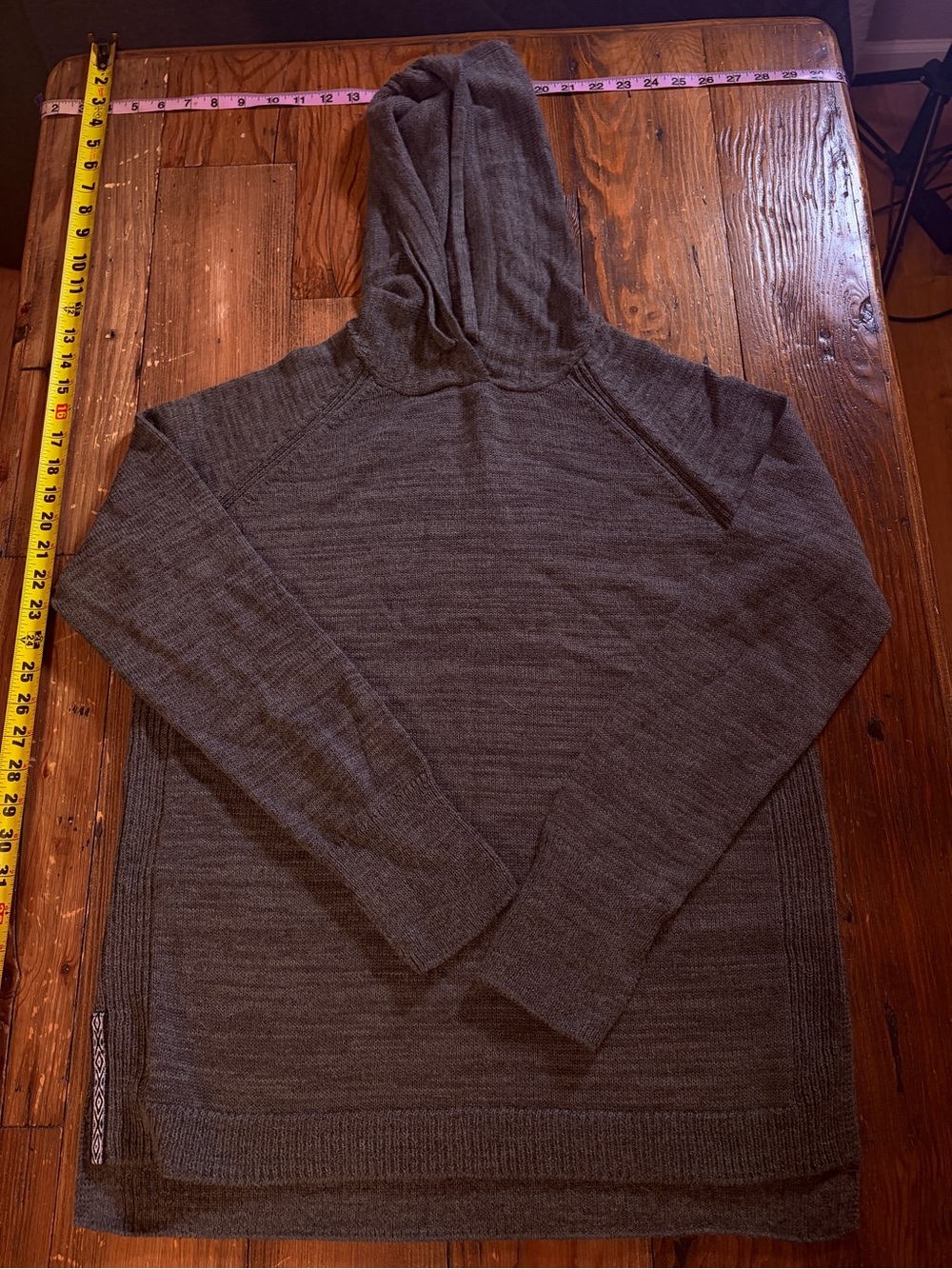 Paka women’s lightweight hoodie alpaca wool sweater medium green like new